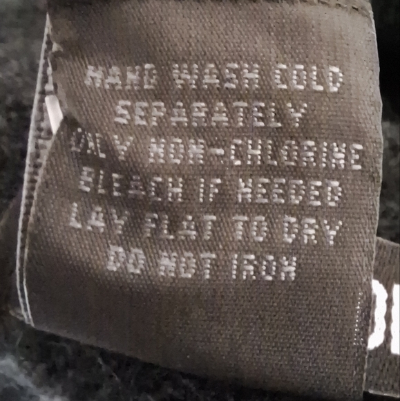 Steve Madden black hooded Poncho. NWT. One size fits most. - Picture 5 of 5